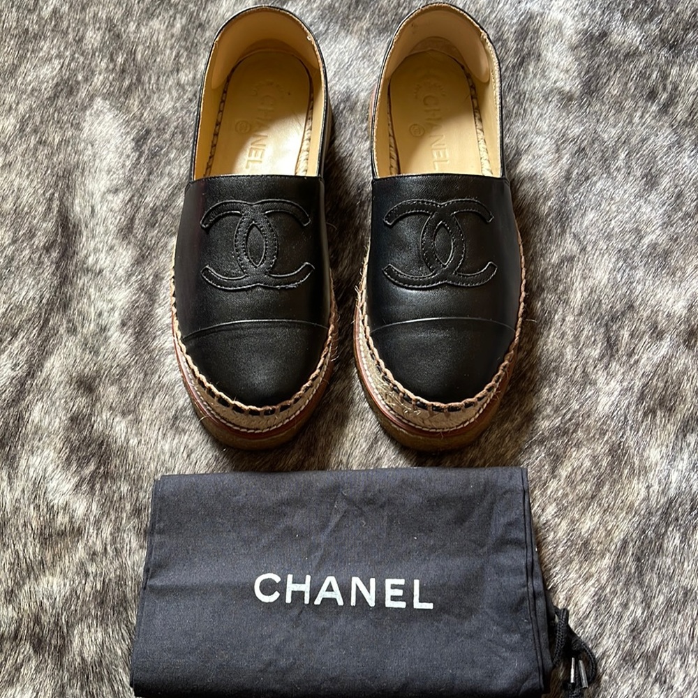 Authentic CHANEL Lambskin Espadrilles Flats. Size 38